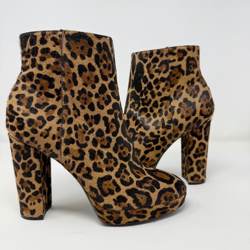 Calvin Klein women’s Martha Brown and Black leopard ankle Heeled Boots size 9